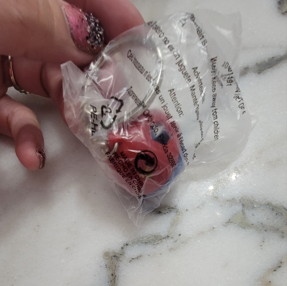 3 Tupperware Keychains - Picture 2 of 4